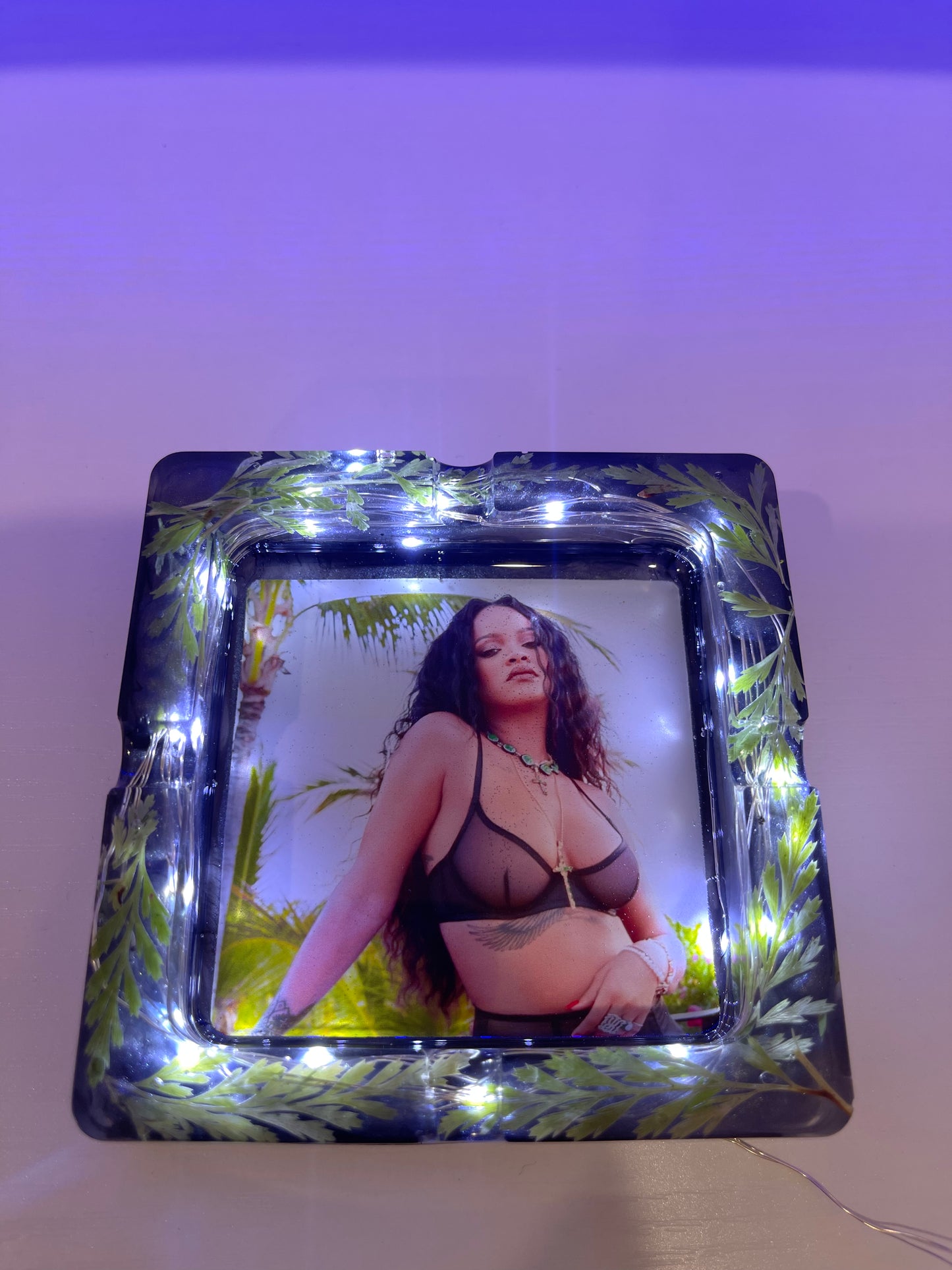 Rihanna| Tropical Thoughts Light Up Resin Ashtray